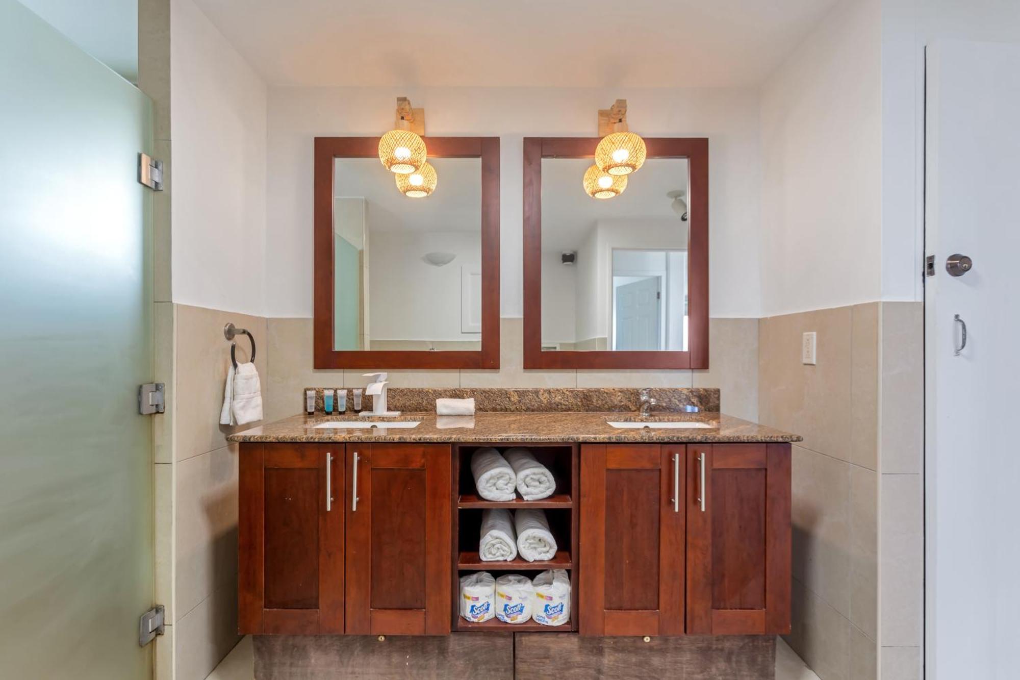 Maho Beach House - Sand Bar Condo - 1 Bedroom Suite ภายนอก รูปภาพ